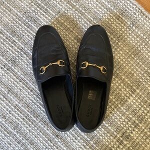 Gucci Black Leather Loafers with Gold Horsebit Size 39.5